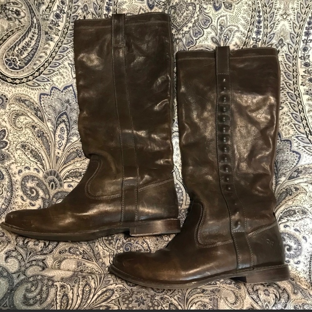 FRYE Paige Stud Boot size 9